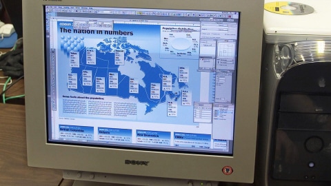 Les résultats du recensement 2002 sont dévoilés aux journalistes à Ottawa.
