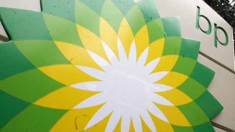 Le logo de BP à une station-service