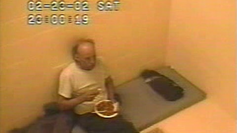 Robert Pickton s'entretient avec son codétenu, qui est en fait un agent double