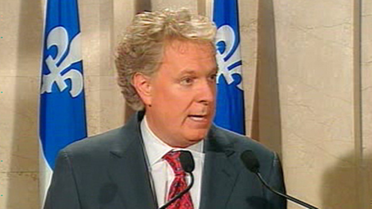 Jean Charest justifie ses déclarations | Radio-Canada