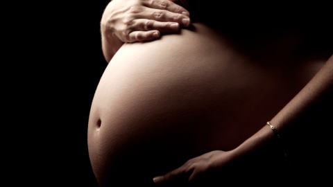 Une femme enceinte