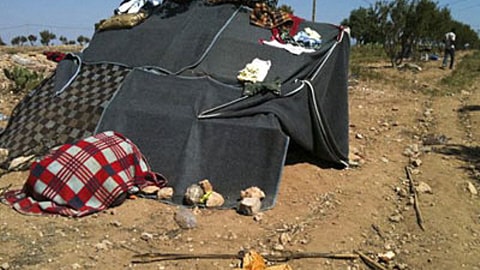Une tente dans laquelle vivaient des immigrants au Maroc