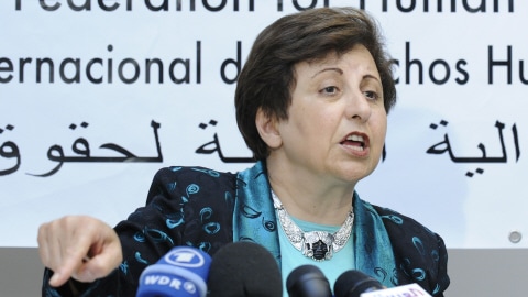 Shirin Ebadi, en conférence de presse sur la situation des droits de l'homme et de la démocratie en Iran, le 9 septembre 2010, à Bruxelles.