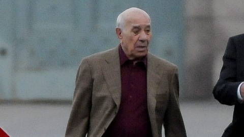 Nicolo Rizzuto quittant une prison de Montréal le 16 octobre 2008.