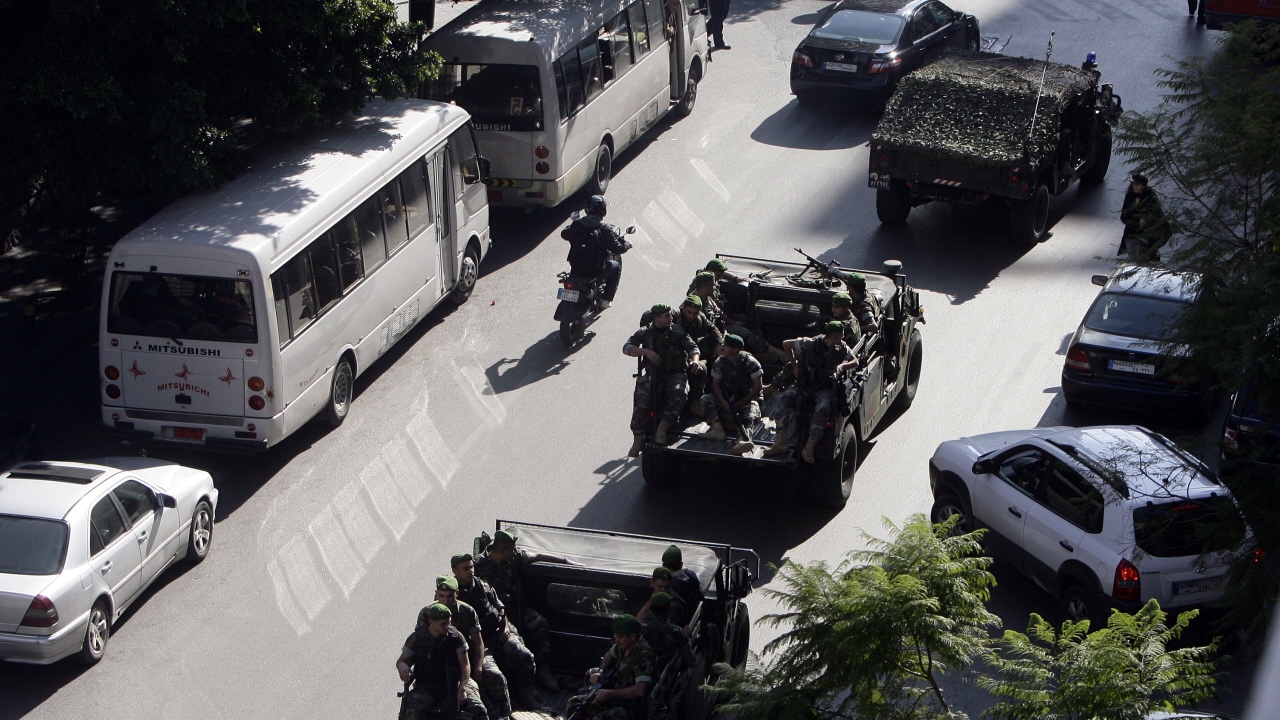 L'armée patrouille les rues de Beyrouth