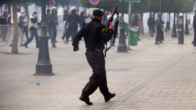 Policier tunisien