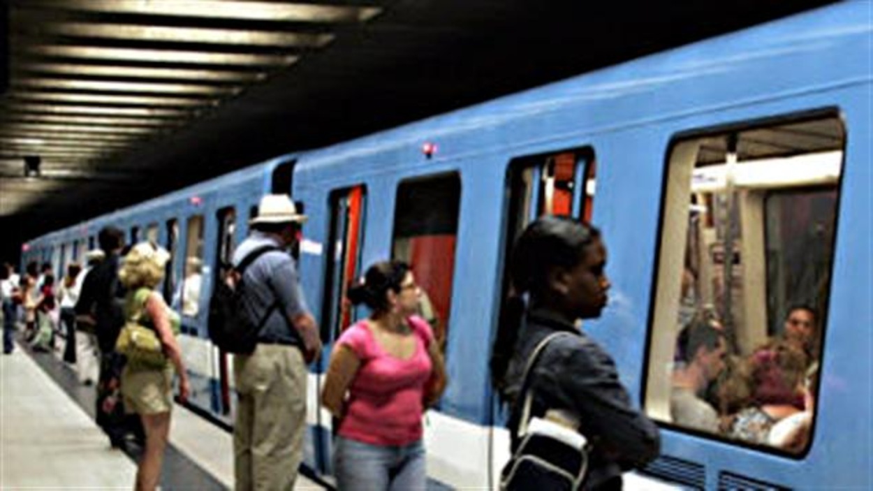 La ligne bleue du métro de Montréal prolongée vers l'est RadioCanada.ca