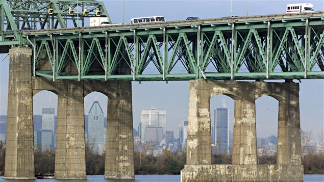 Le pont Champlain à Montréal