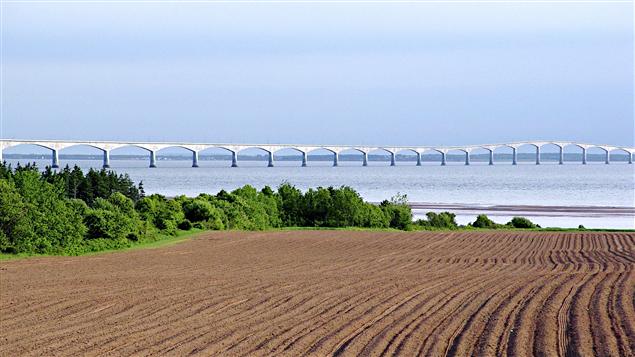 Pont de la Confédération vu de l'Î.-P.-É.