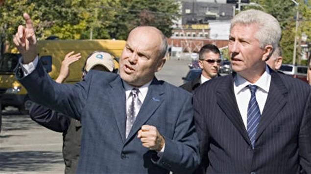 Le député bloquiste Marc Lemay aux côtés de Gilles Duceppe