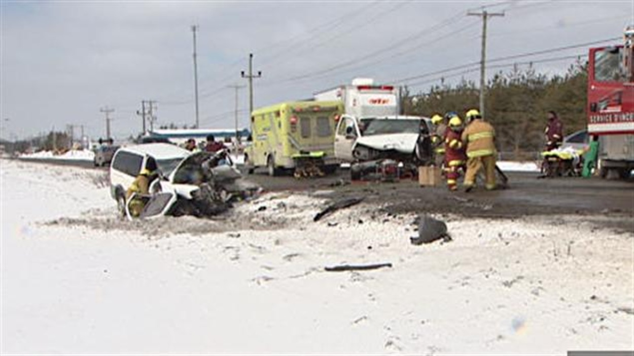 Accident grave à SaintAmbroise RadioCanada