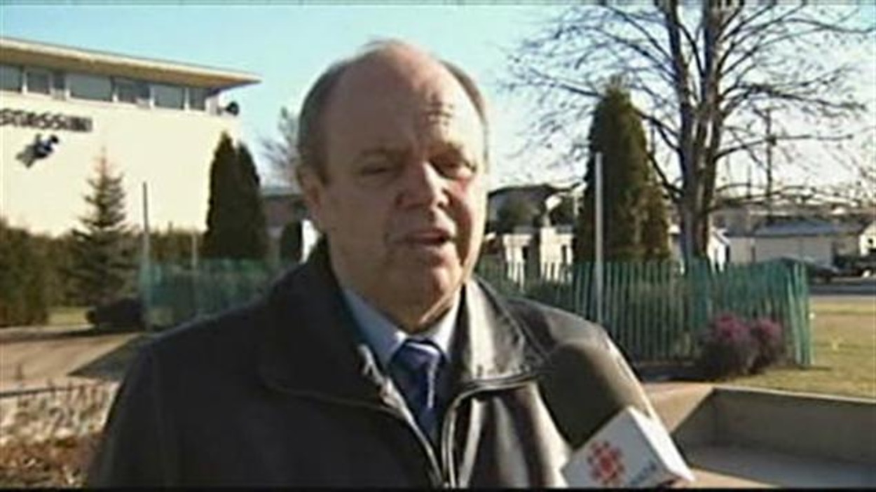 Georges Simard devra dédommager 5 hommes d'affaires pour diffamation ...