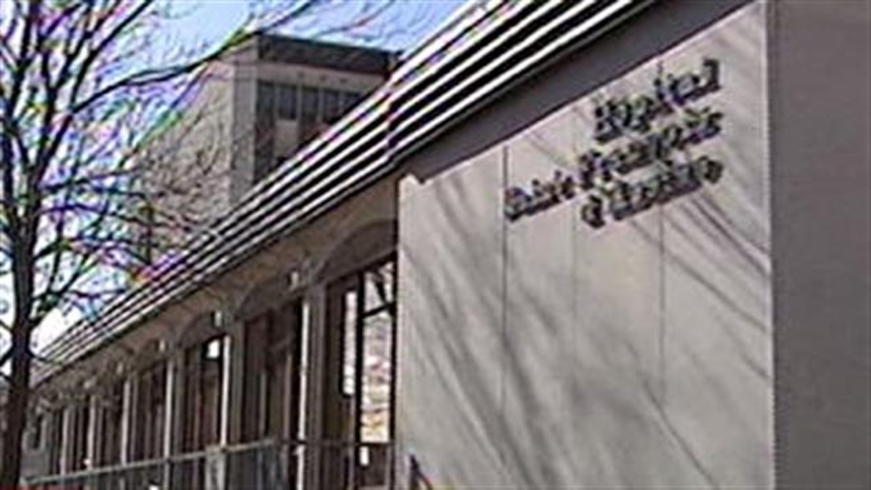 Poursuite de 580 000 contre SaintFrançois d'Assise et un médecin