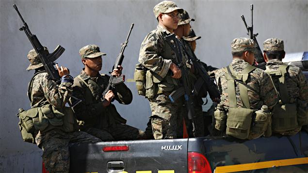 Des soldats guatémaltèques