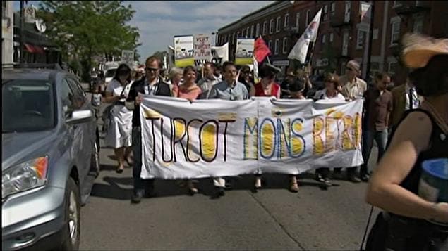 La coalition Mobilisation Turcot dénonce le projet de réfection proposé par Québec
