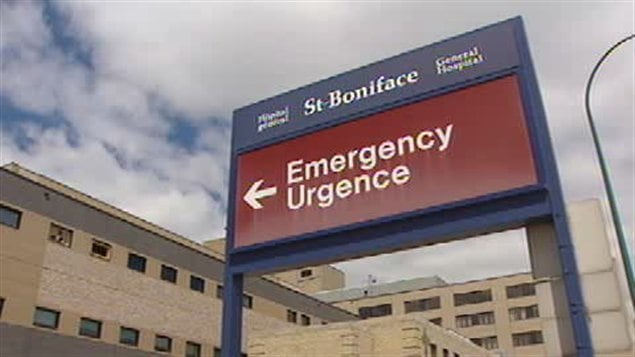 Le père d'une jeune femme morte en juin 2009 poursuit l'Hôpital de Saint-Boniface et plusieurs médecins.