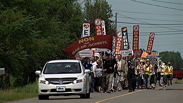 Manifestation contre l'exploitation du gaz de schiste à Fortierville, dans le Centre-du-Québec