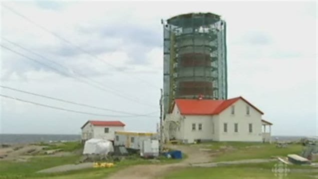 phare-Pointe-des-Monts