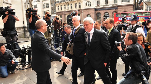 Julian Assange, à son arrivée à la Haute Cour de Londres, le 12 juillet 2011.
