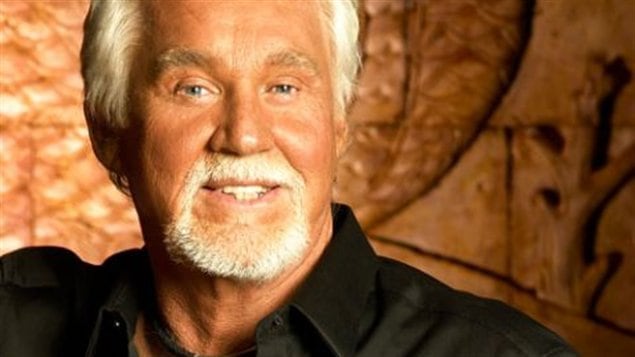 Le chanteur Kenny Rogers se produire la 30 juillet au Festival Sainte-Agathe-en-Feux.