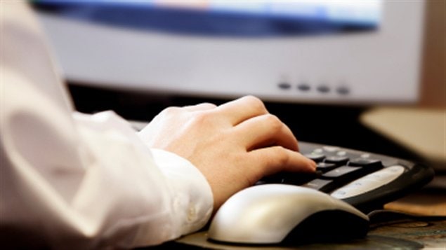 Un clavier d'ordinateur