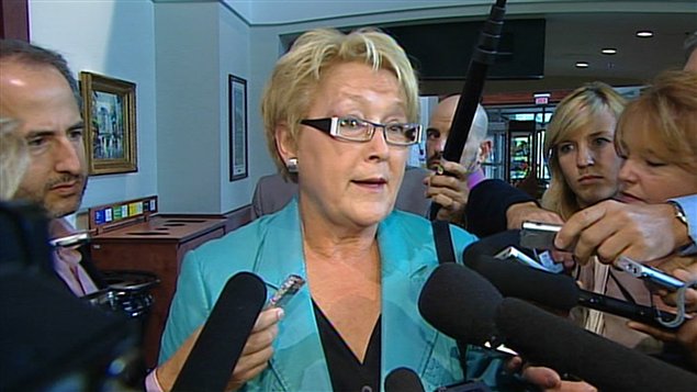 Pauline Marois, lors de son arrivée au caucus, mercredi matin