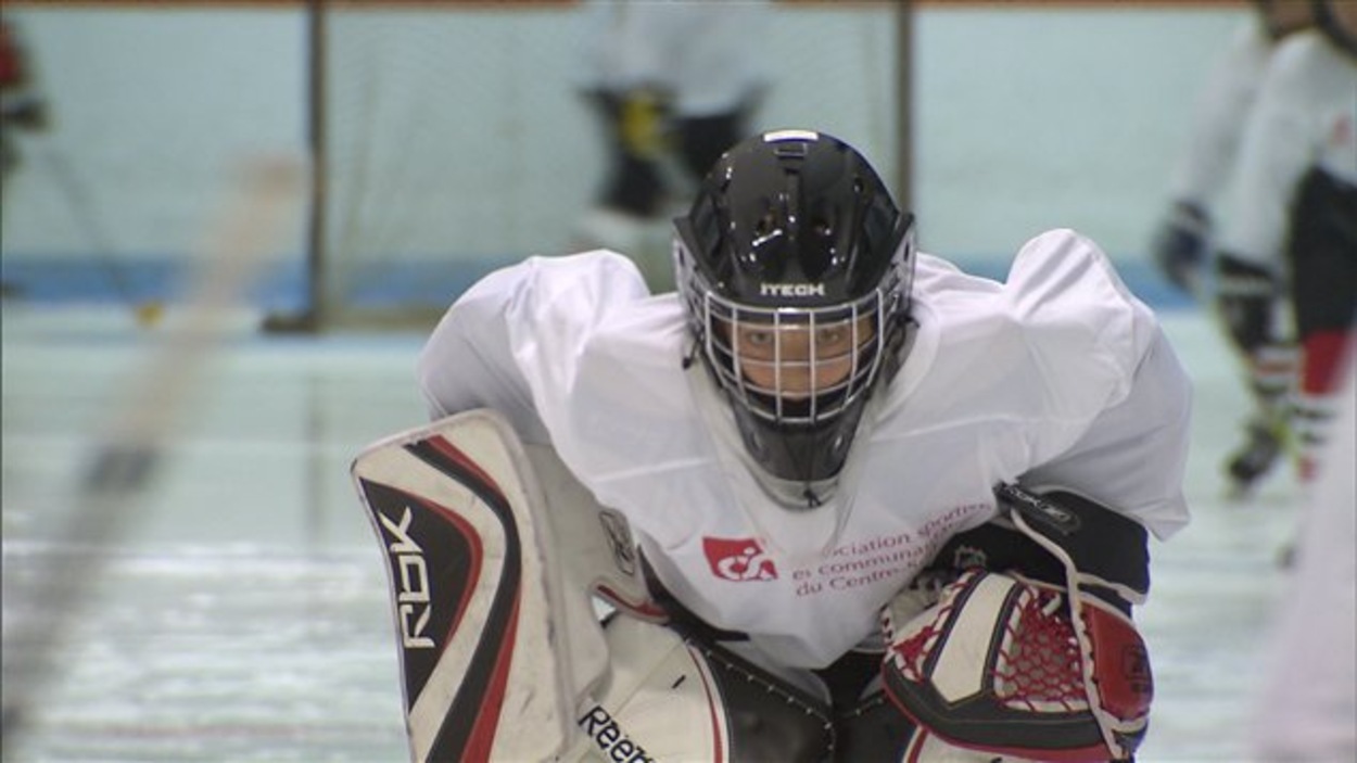 FGL Sports achète Sports Rousseau | Radio-Canada