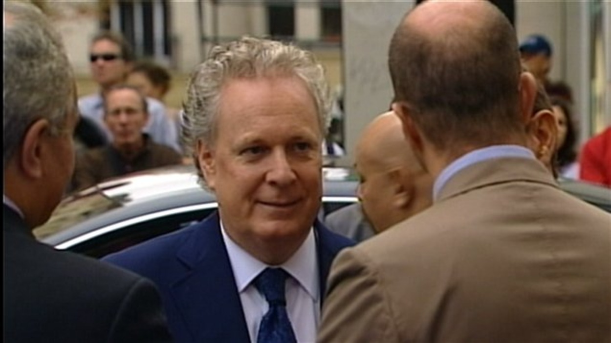 Charest commémore les 50 ans de la représentation du Québec à Paris ...