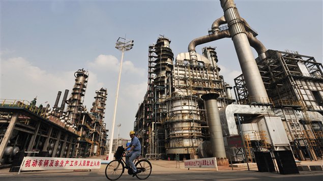 Une raffinerie de Sinopec à Wuhan, en Chine