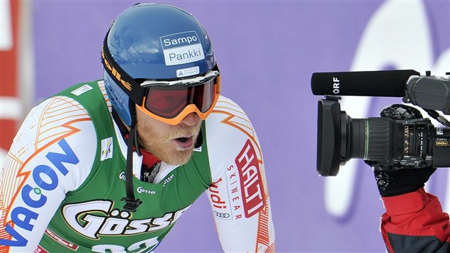 Palander encore sur la table d'opération | Radio-Canada