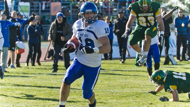Alexandre Dupuis, des Carabins