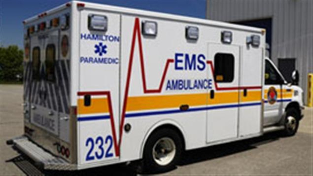 Ambulanciers de Hamilton service essentiel RadioCanada