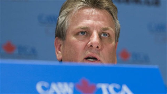 Le président du syndicat des Travailleurs canadiens de l'automobile (TCA), Ken Lewenza