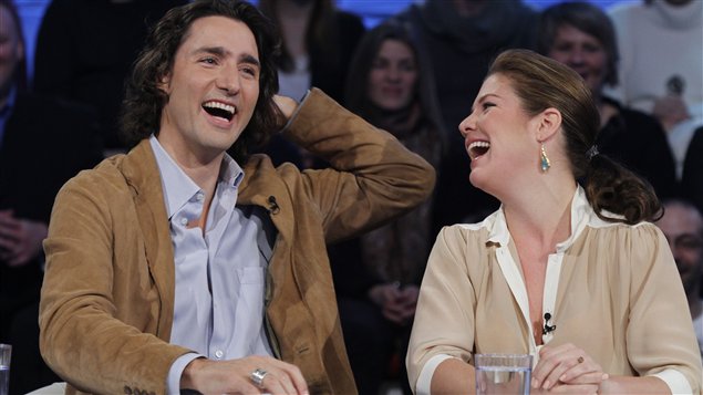 Justin Trudeau et sa femme, Sophie Grégoire, à l'émission <em>Tout le monde en parle</em>, le 4 mars 2012