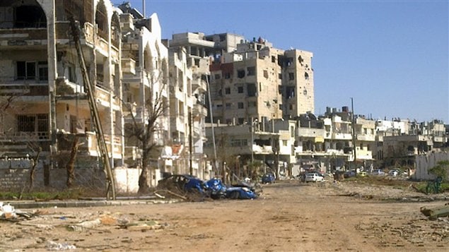 Le quartier Inshaat de Homs a été lourdemment endommagé par le pilonnage de l'armée syrienne, qui a commencé au début du mois de février.
