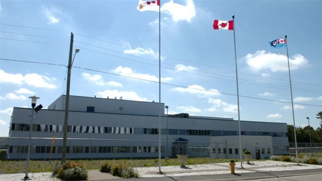 Ce complexe a remplacé celui souterrain à North Bay, construit pendant la Guerre froide.