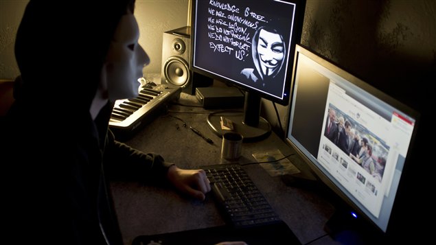 Membre d'Anonymous en France