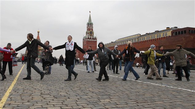 Les détracteurs de Vladimir Poutine manifestent à Moscou.