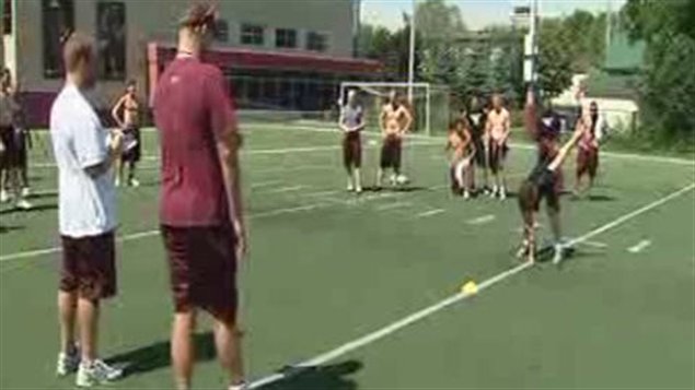 Football L'entraîneurchef des GeeGees démissionne RadioCanada