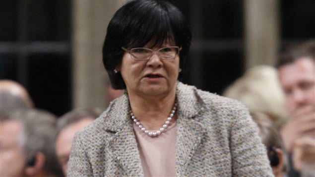 La ministre Bev Oda à la Chambre des communes