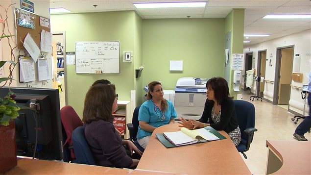 Discussion à l'hôpital