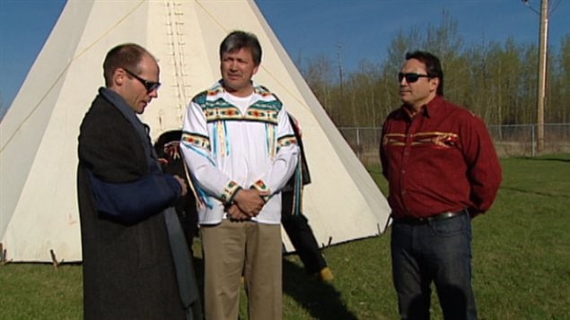 Le rapporteur spécial de l'ONU pour le droit à l’alimentation, Olivier de Schutter, a rencontré les membres de la nation Alexis Nakota Sioux.