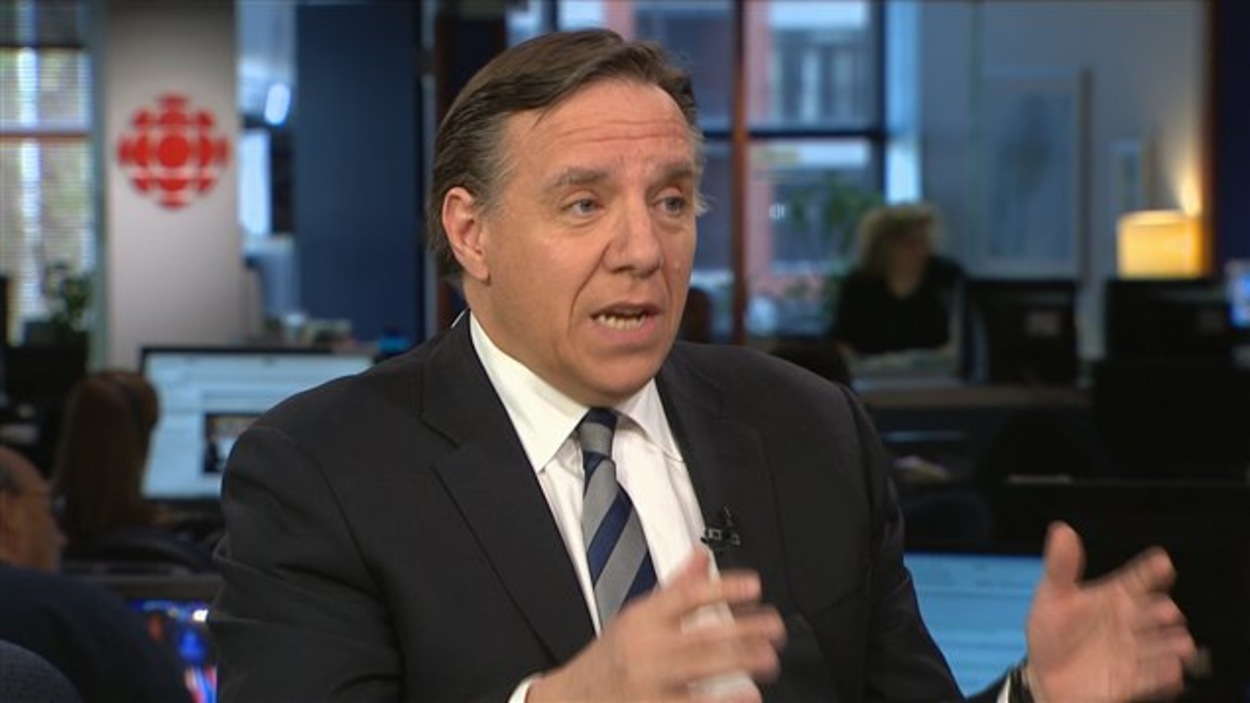 Legault attaque libéraux et péquistes dans Argenteuil | Radio-Canada