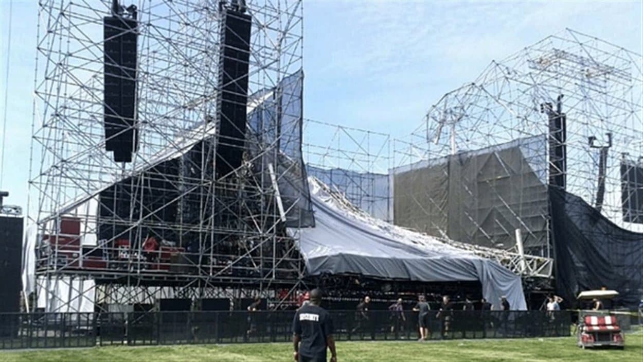 Une scène s'est effondrée au parc Downsview, à Toronto, avant le spectacle du groupe Radiohead.