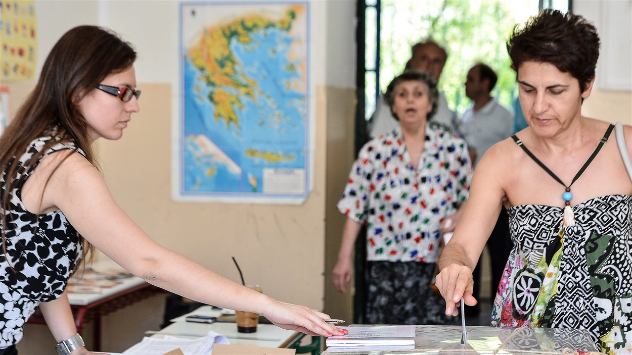 Un bureau de vote à Athènes le 17 juin 2012