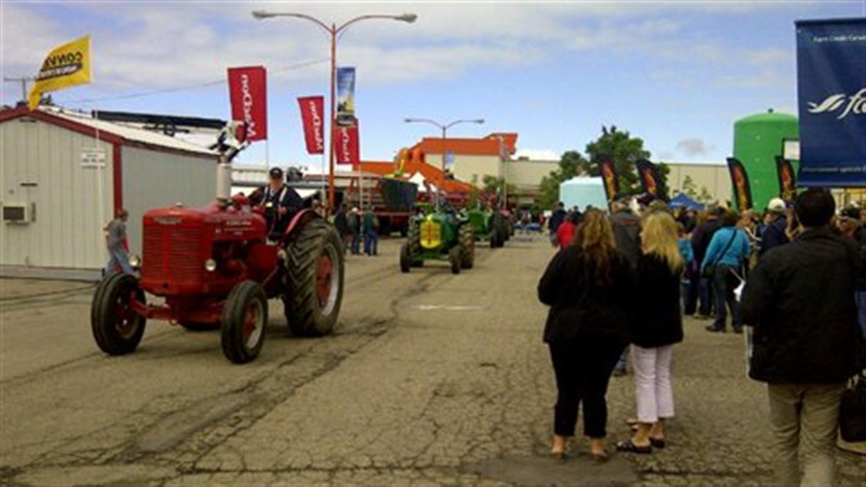 Le 35e Canada Farm Progress Show bat son plein à Regina RadioCanada