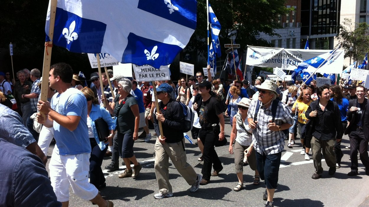 Les manifestants en Basse-Ville de Québec