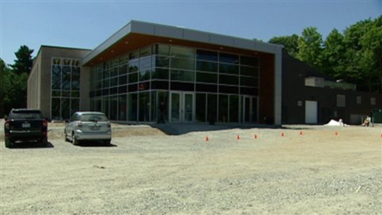 Le Centre Meredith ouvre enfin ses portes | Radio-Canada