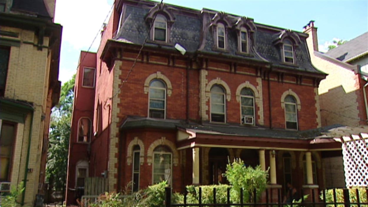 La Société d'habitation de Toronto est propriétaire d'une cinquantaine de maisons victoriennes dans Cabbagetown.