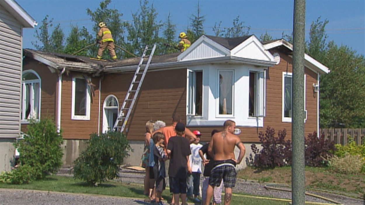 Trois incendies dans la région de Québec RadioCanada